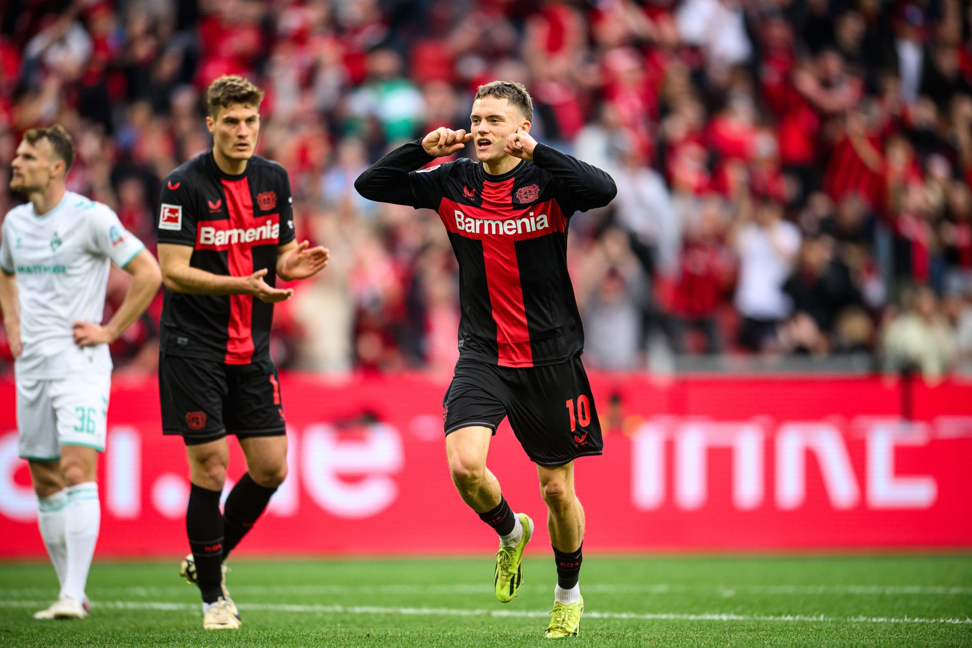 Bayer Leverkusen lần đầu tiên trong lịch sử vô địch Bundesliga