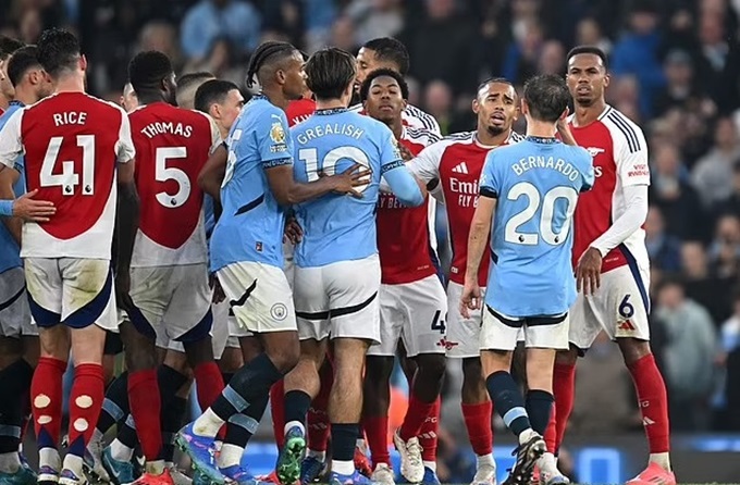 Arsenal là 1 trong 8 CLB cung cấp bằng chứng chống lại Man City cho Premier League